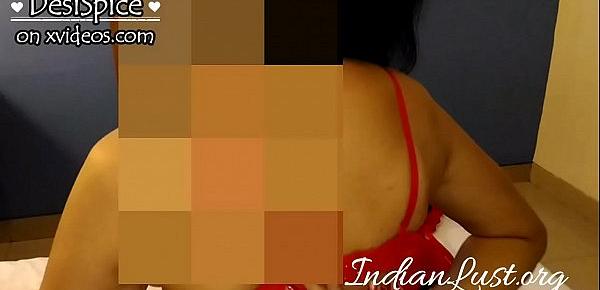  Hot Indian Bhabhi Pussy Fingering Seducing Fans